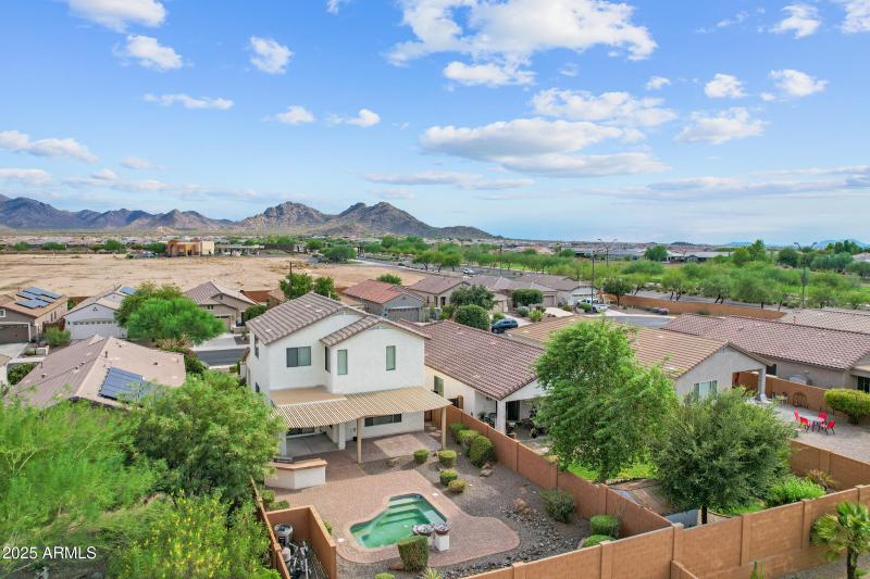 26234 W Behrend Dr-47