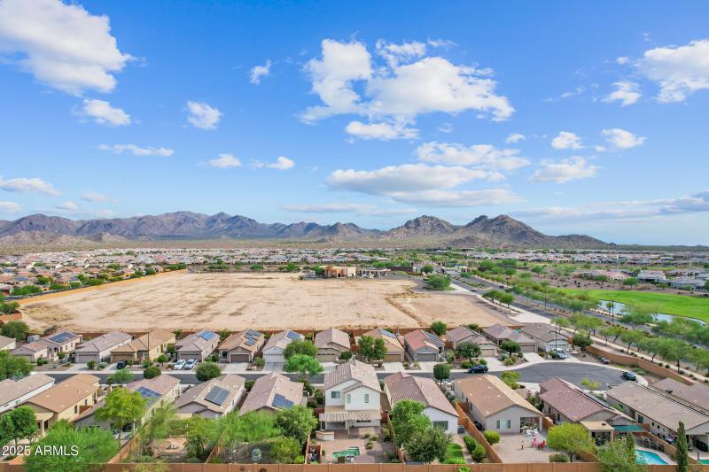 26234 W Behrend Dr-49