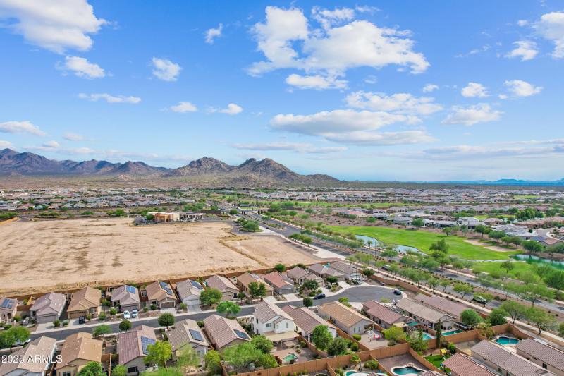 26234 W Behrend Dr-50