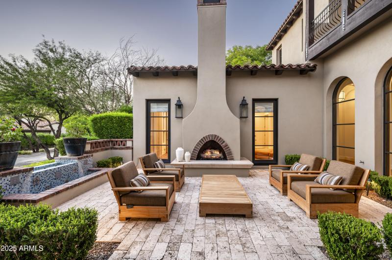 Front Courtyard with FP and Fountain