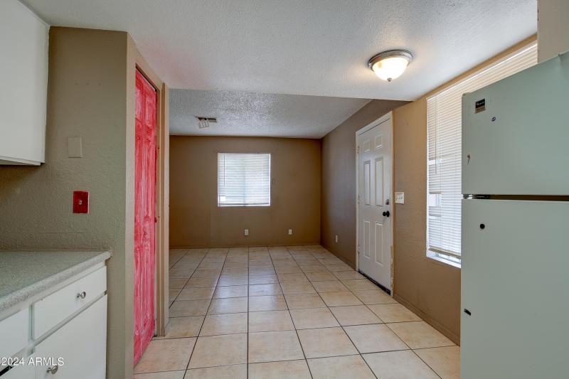 9631 N12th ave phx unit 201-8