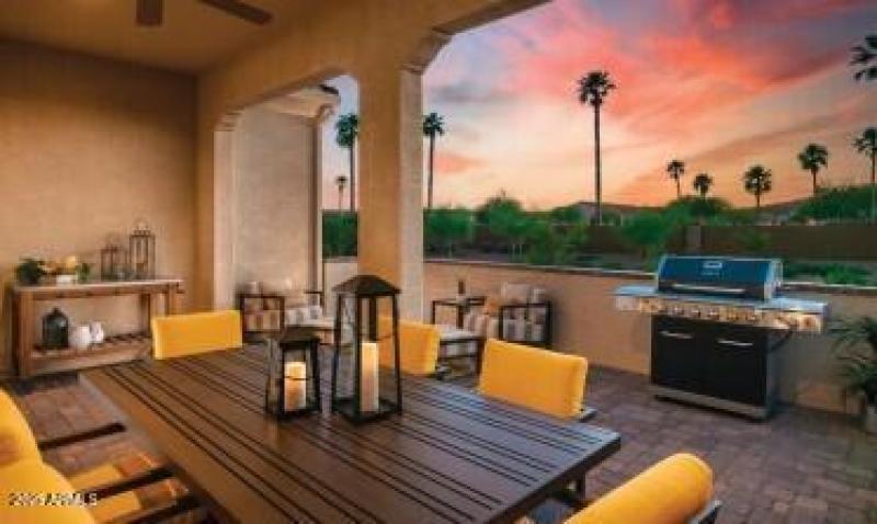 U20A L4 Villa Model patio