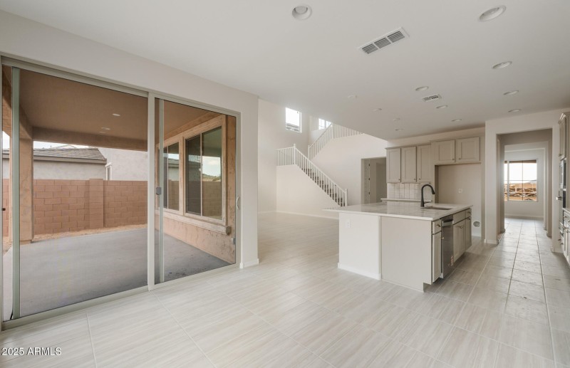 Cafe/Kitchen