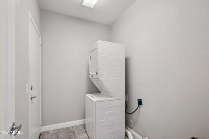 28-web-or-mls-W Weatherby Dr-S2908-028