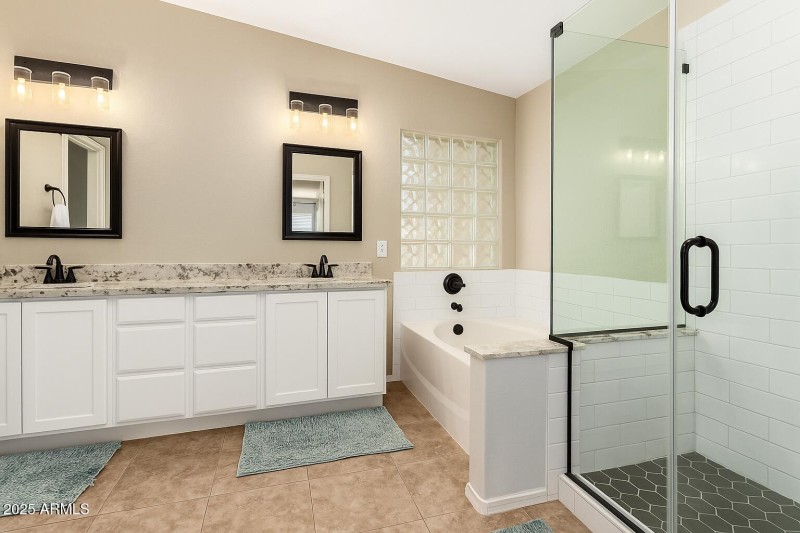 Virtual Rendering - Primary Bath with wh