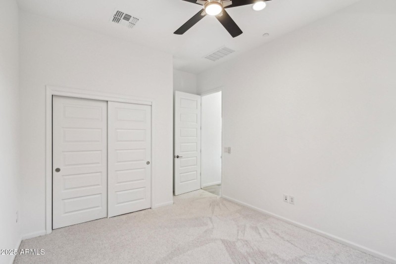 35-web-or-mls-E Prairie Aster Ln-035