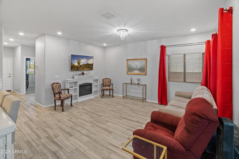 12739 W Myrtle Ave-13