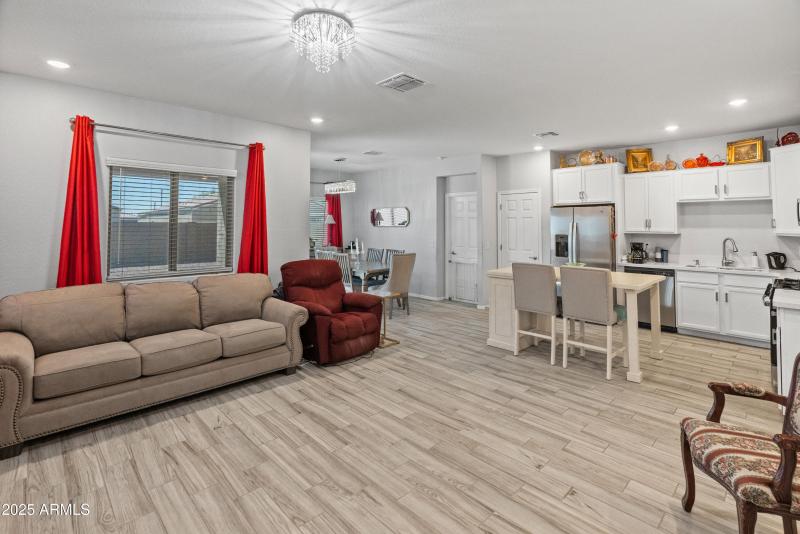 12739 W Myrtle Ave-14