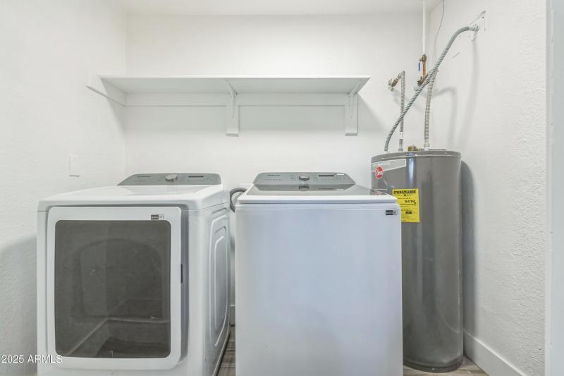 44053735_39_2217_E_Sheridan_St_Phoenix_A