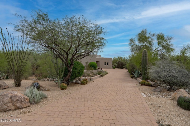 08-Driveway