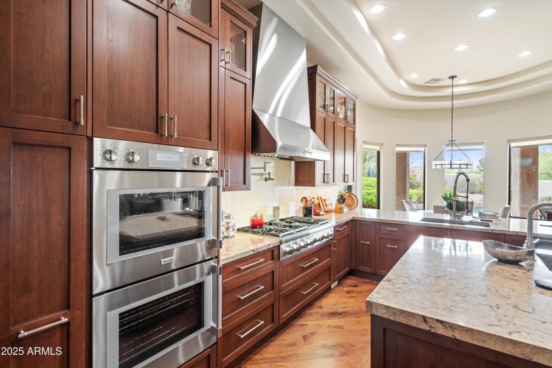 23-Kitchen