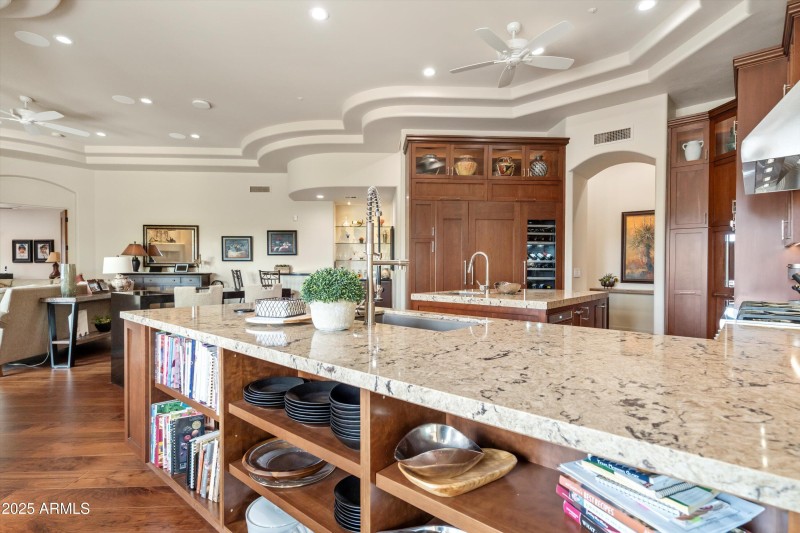 27-Kitchen