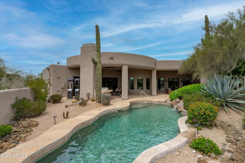 68-Pool View