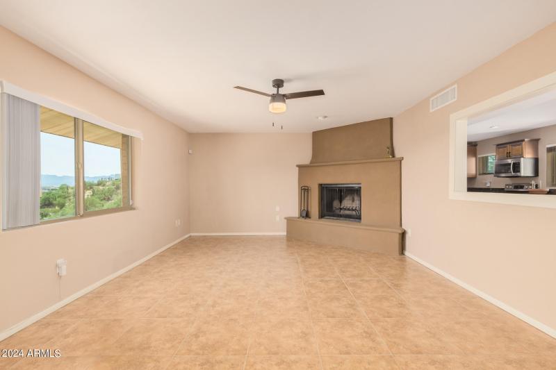 0003-03 - Hillcrest 4980