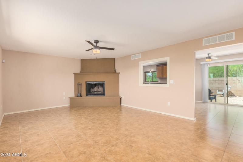 0004-04 - Hillcrest 4980