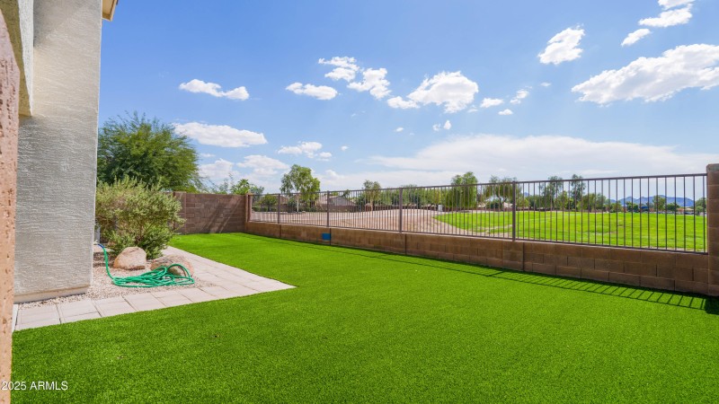 22309 E Via Rancho Rd