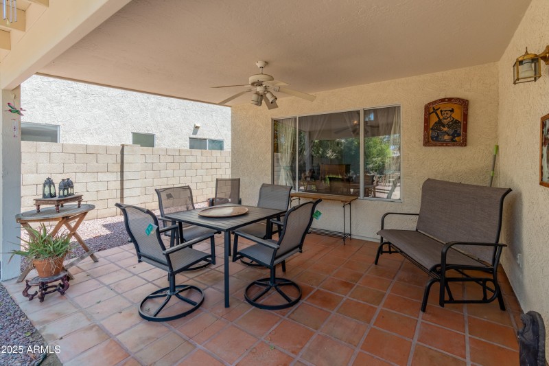 3224 E Sierra St-39