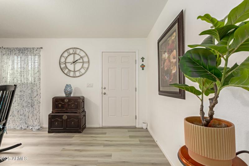 2000 S Apache Rd 252