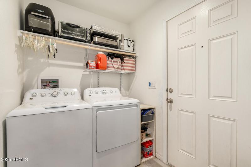 2000 S Apache Rd 252