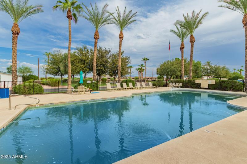 2000 S Apache Rd 252