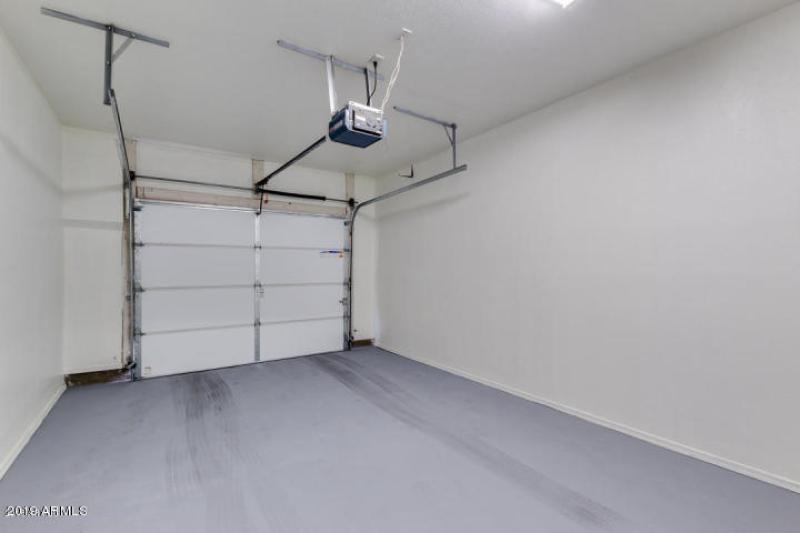 Garage condo