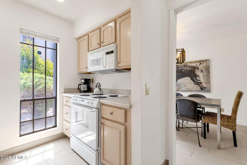 19-web-or-mls-5217-n-24th-st-108