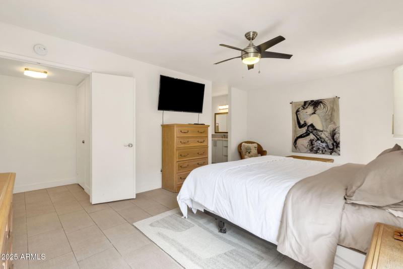 26-web-or-mls-5217-n-24th-st-108