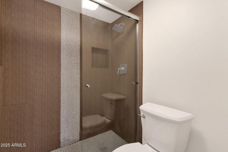 29-web-or-mls-5217-n-24th-st-108