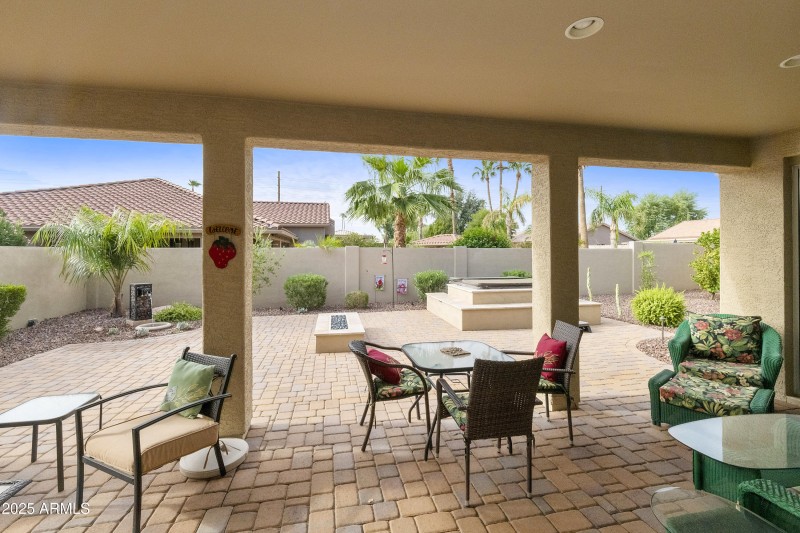 Covered patio with pavers