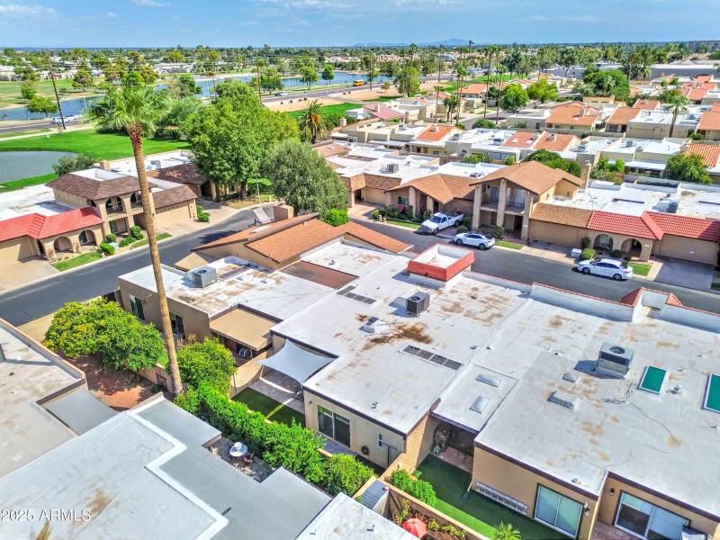 Enjoy the greenbelt just steps away!