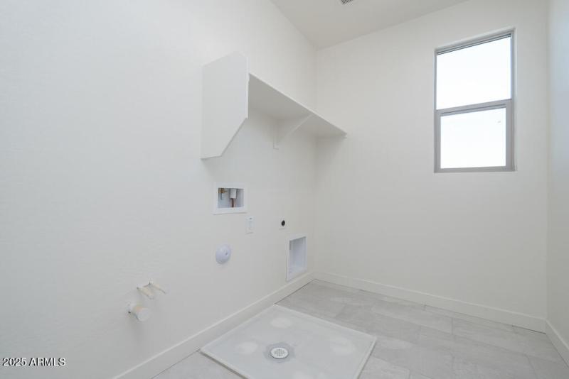 Tri Pointe Soleo 649 - Laundry-1MLS