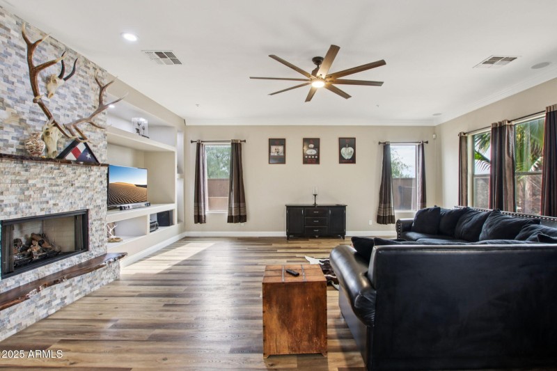 6-web-or-mls-W Via Savelli-S0309-006