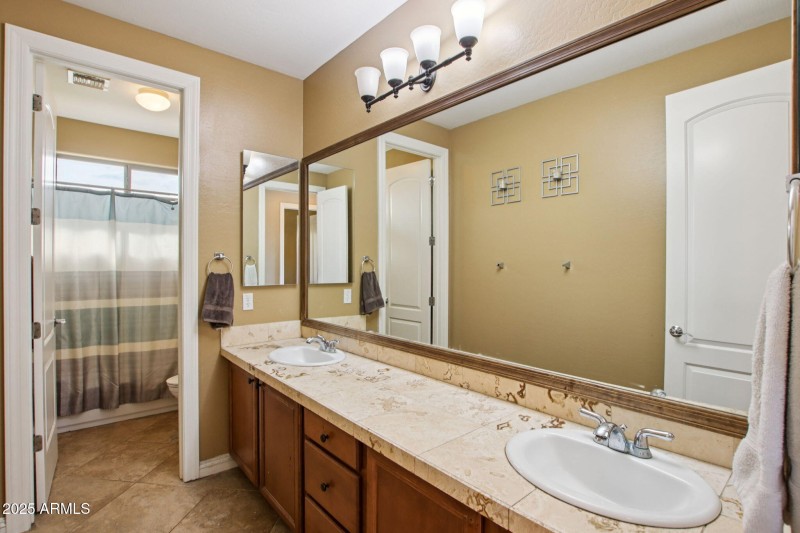 24-web-or-mls-W Via Savelli-S0309-024