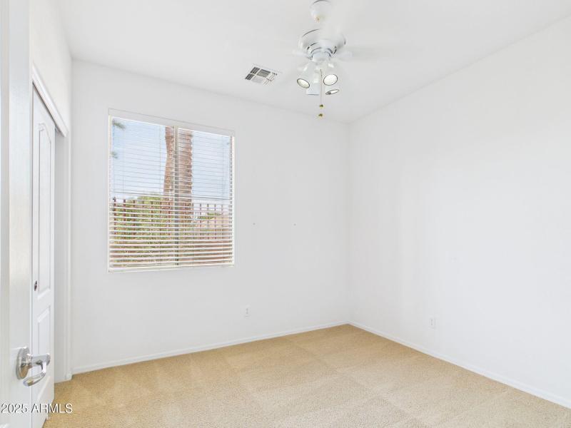 12-web-or-mls-CAM03379G0-PR0143-STILL010