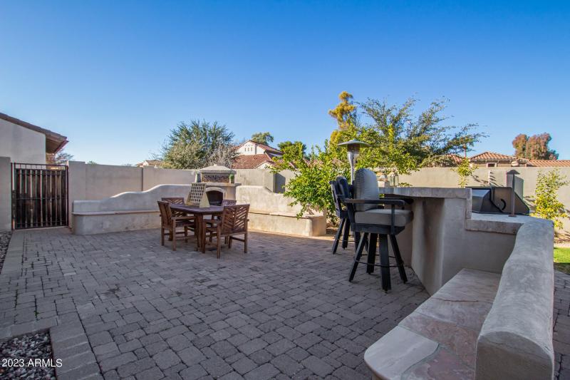 Side yard Grill and Fireplace