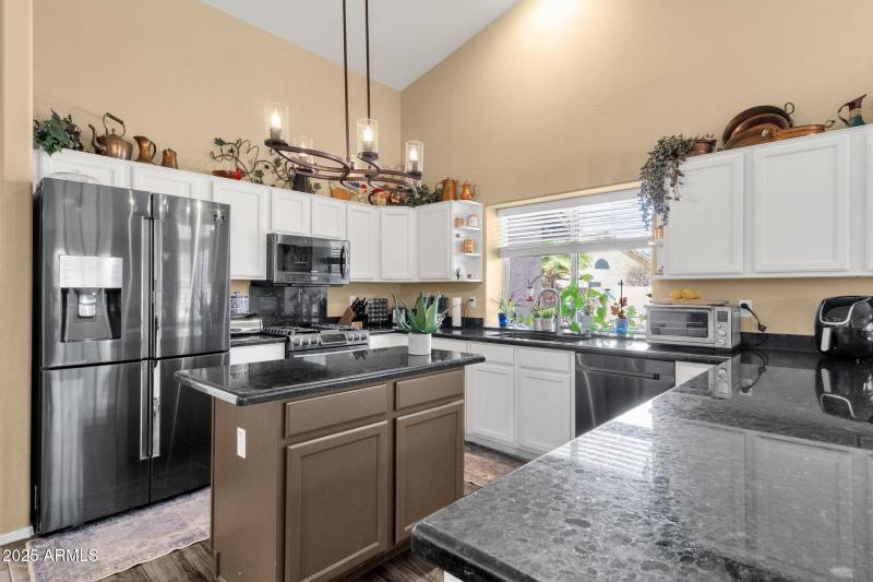 19-web-or-mls-16791-n-86th-dr