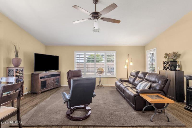 28-web-or-mls-16791-n-86th-dr