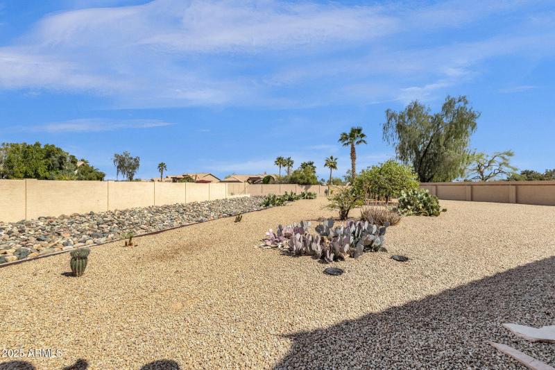 51-web-or-mls-16791-n-86th-dr