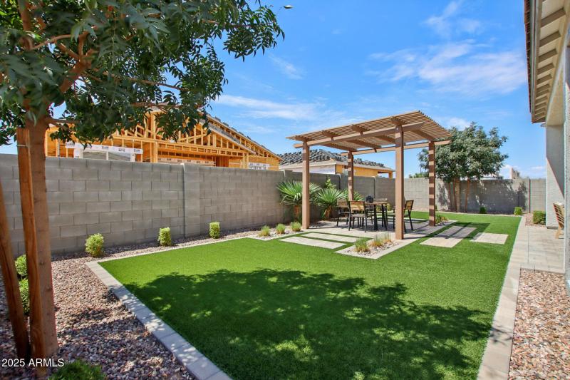 32-web-or-mls-S Chatham-S2808-032