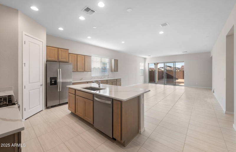 Kitchen/Cafe/Gathering Room