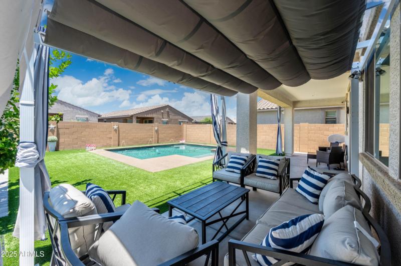 25218 N 143rd Ln-Surprise AZ 85387-10 co