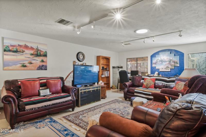 101 S Mesquite St 00009