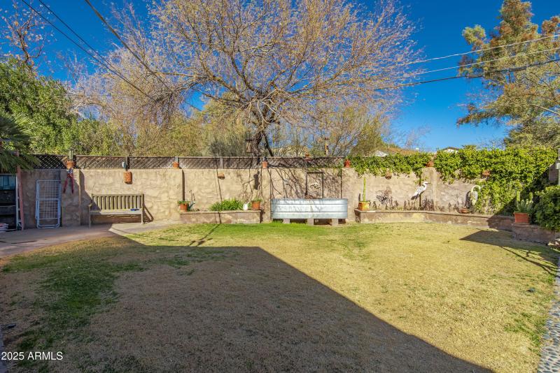 101 S Mesquite St 00040