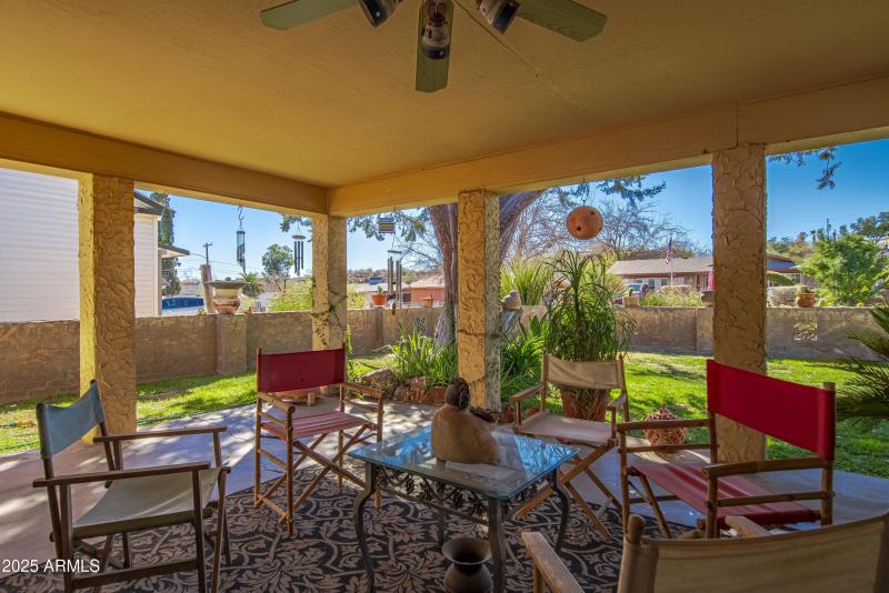 101 S Mesquite St 00042