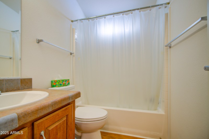 Bathroom 2-pic 1