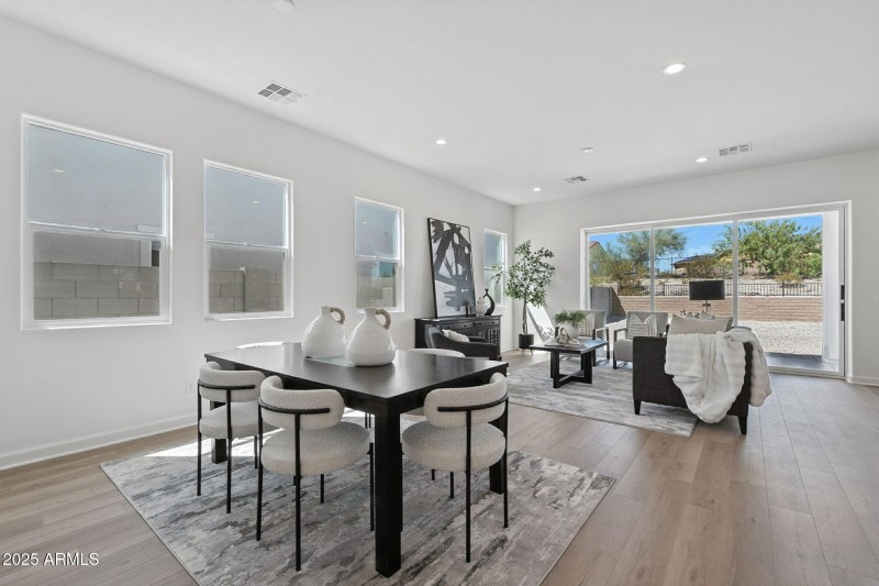 Casual Dining Area