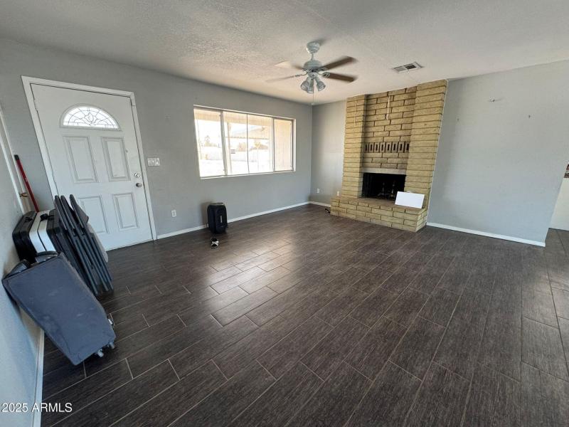 6ce0eb49-b821-46d3-9cc1-09d23d776d95