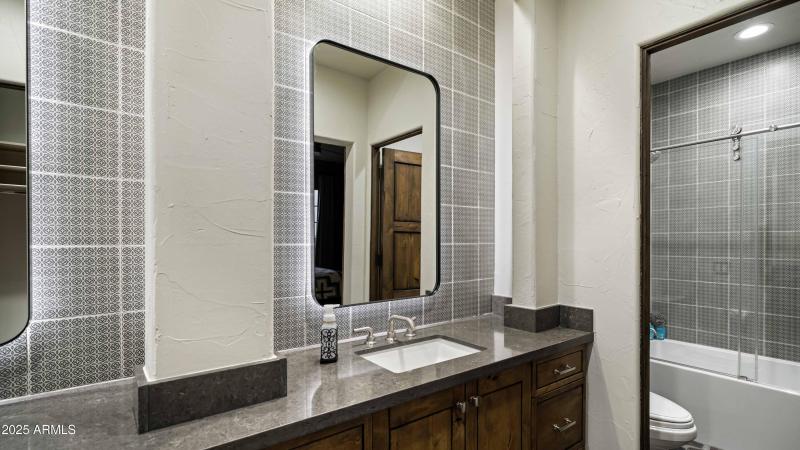 BEDRM 3 DOUBLE SINKS REMODELED