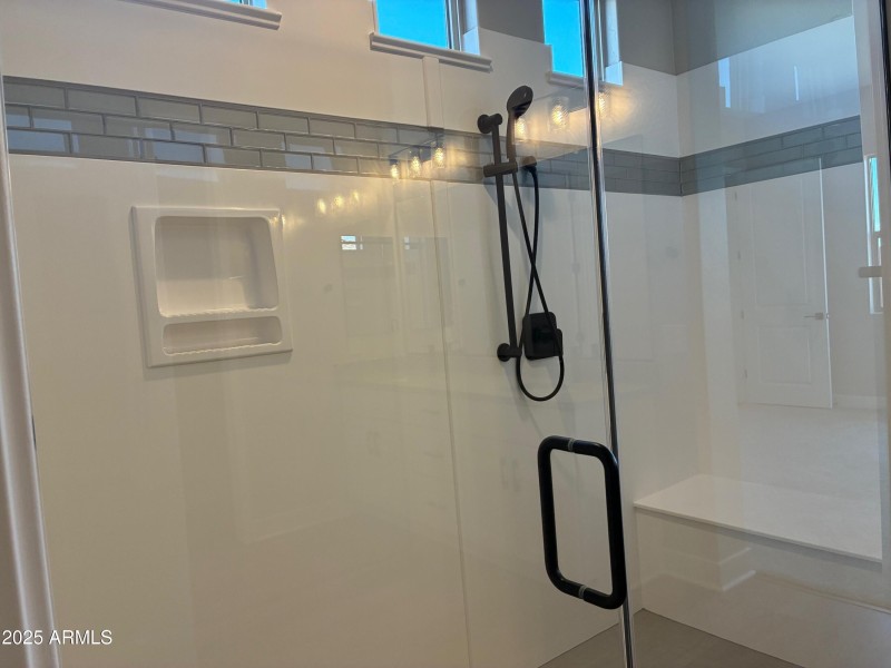 613 spa shower- main