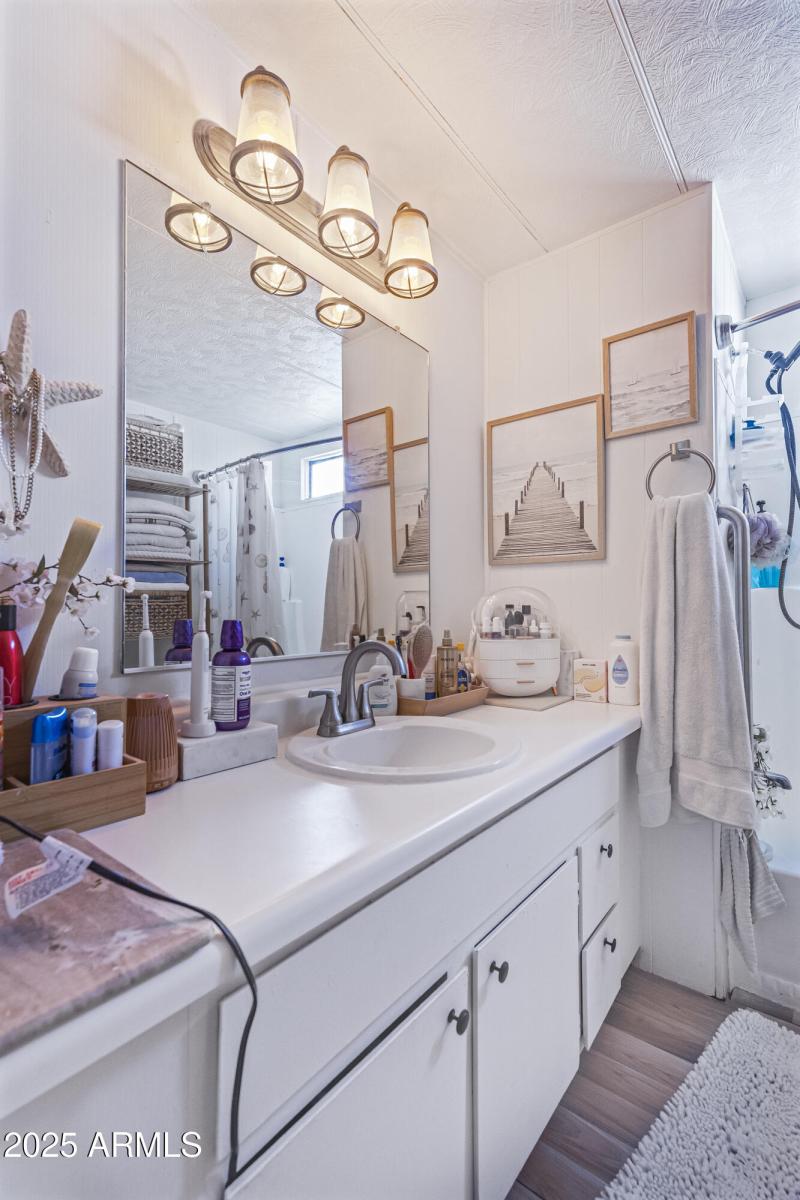 14 Hallway Bathroom:Laundry